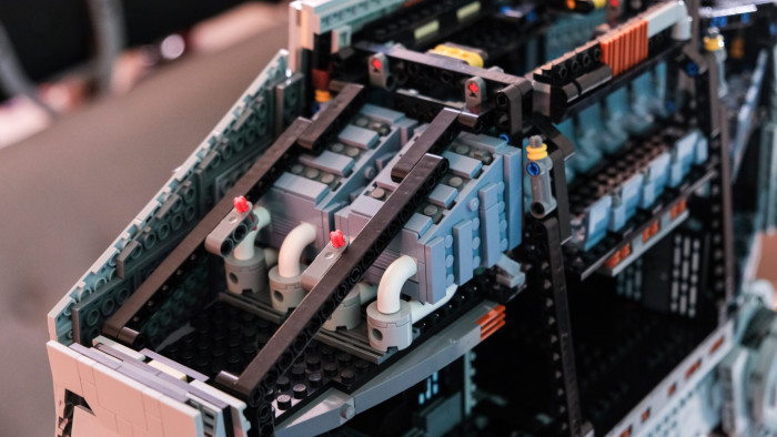 Die Octan-Treibstofftanks auf der R&uuml;ckseite des Walkers. (Bild: Oliver Nickel/Golem.de)